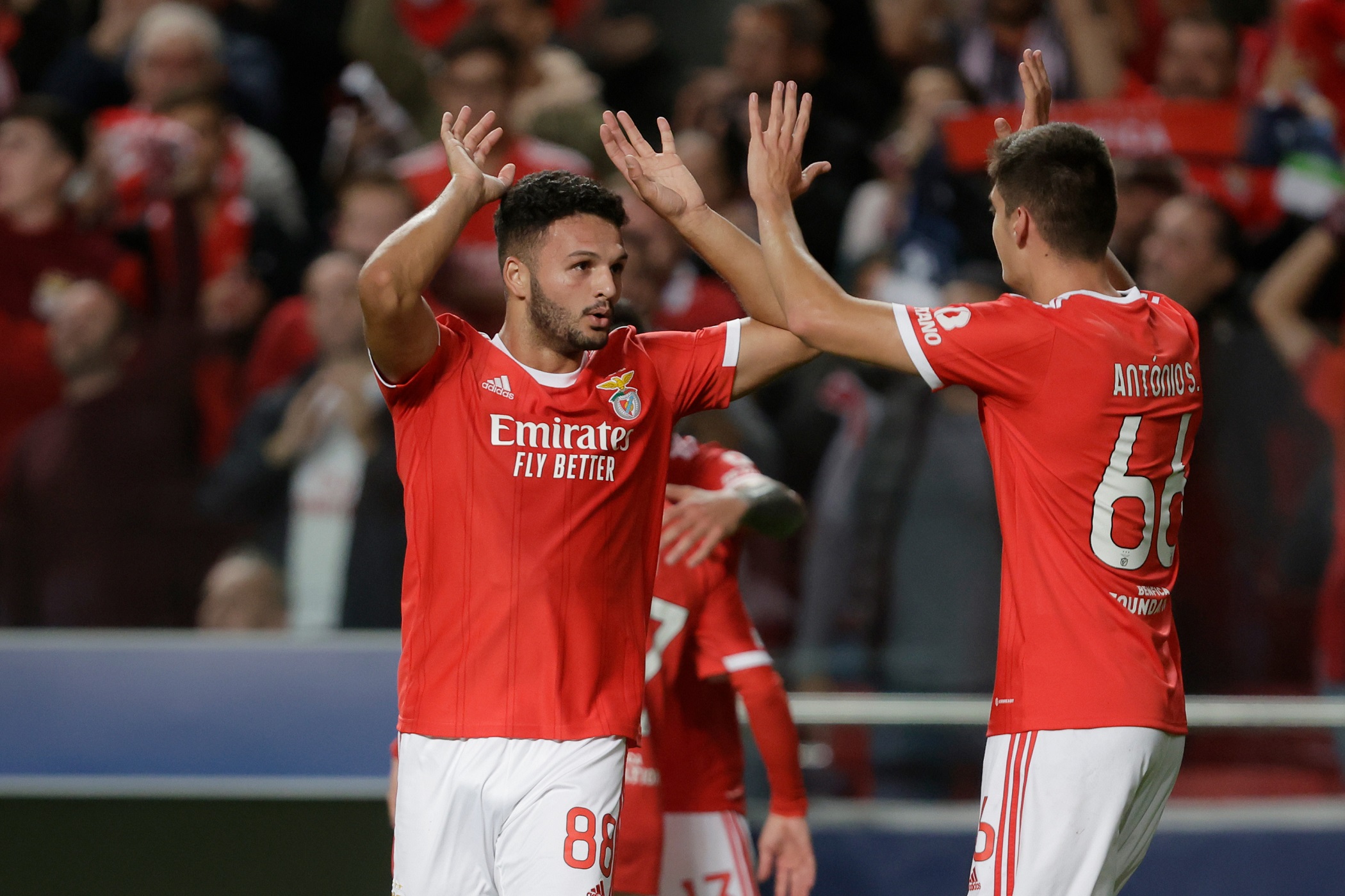 Goncalo Ramos (balra) egyedüliként kb. 30 millió eurót tesz hozzá a Benfica-nevelések összértékéhez