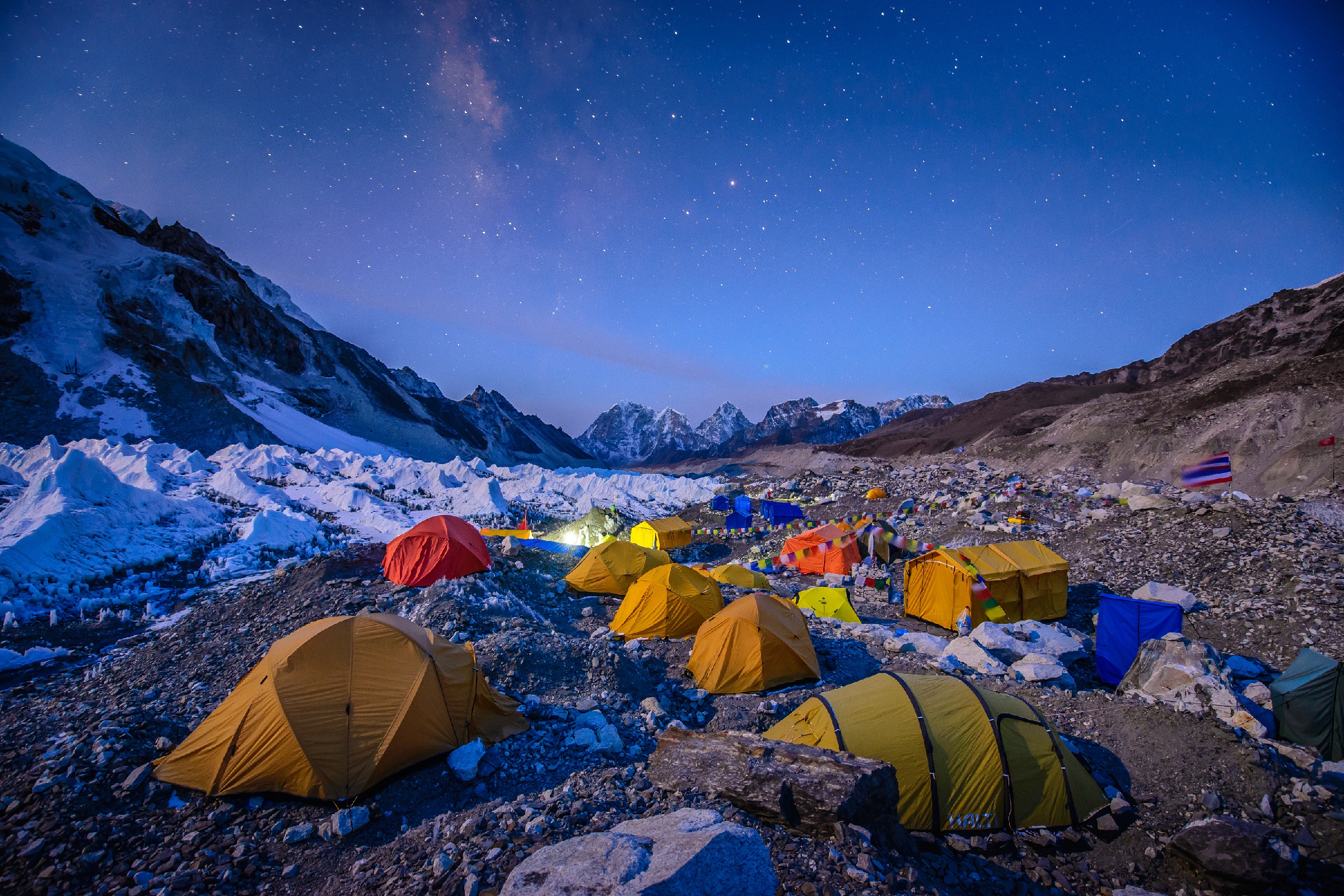 A Mount Everest alaptábora a nepáli oldalon