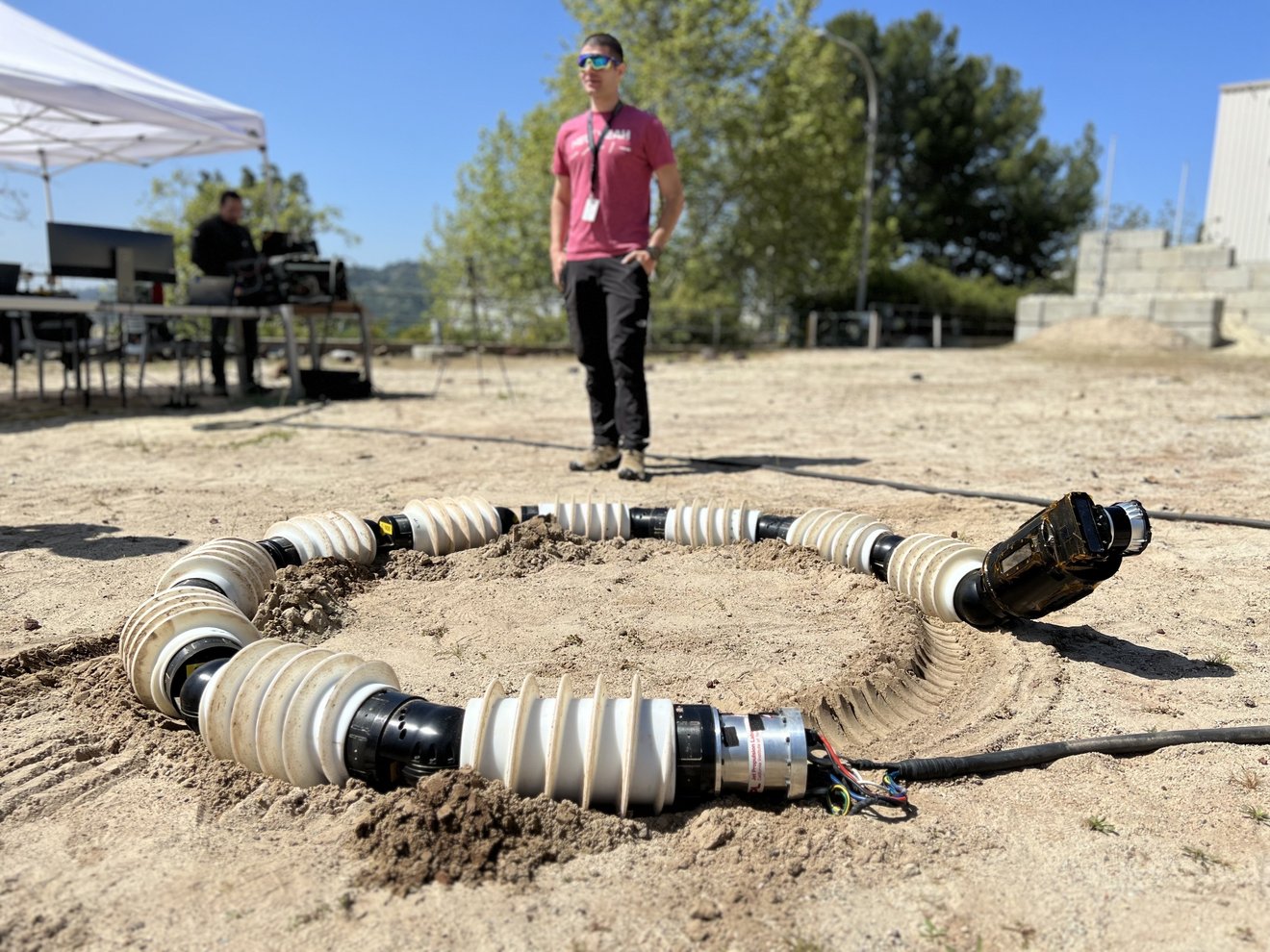 AZ EELS egy igazi csavarhajtású űrkígyó (fotó: NASA-JPL Caltech)