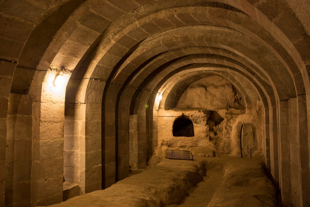 Rengeteg termet kialakítottak a föld alatt, köszönhetően a könnyen megmunkálható kőzetnek (Getty Images)