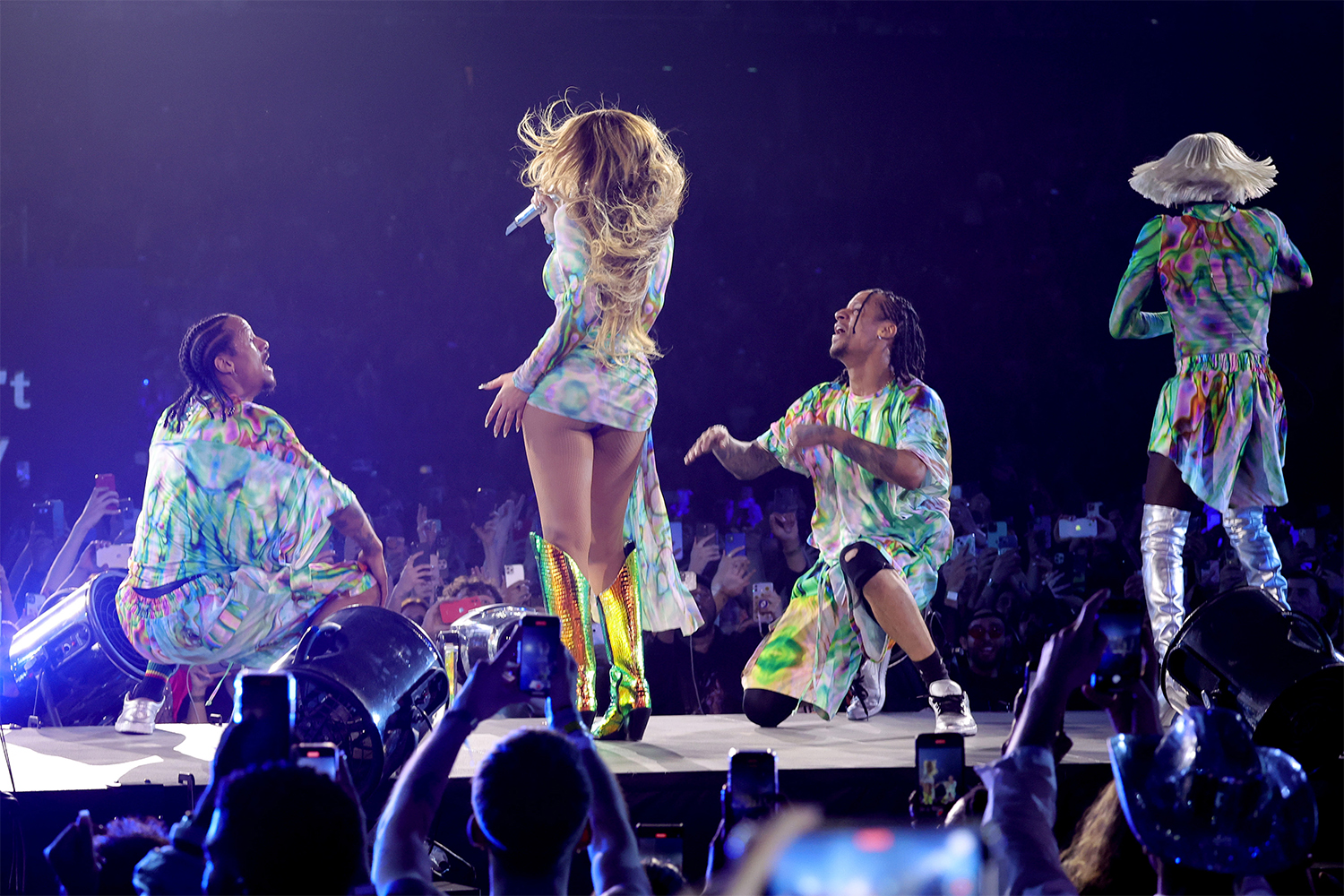 Arcpirító ruhákban áll legutóbb színpardra Beyoncé