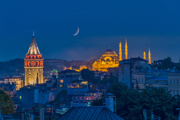 Isztambul a kulturák találkozása, illetve csomópont kelet és nyugat között, ezért is fordulnak meg itt sokan, akár átutazóban, pár napot maradva (fotó: Getty Images)