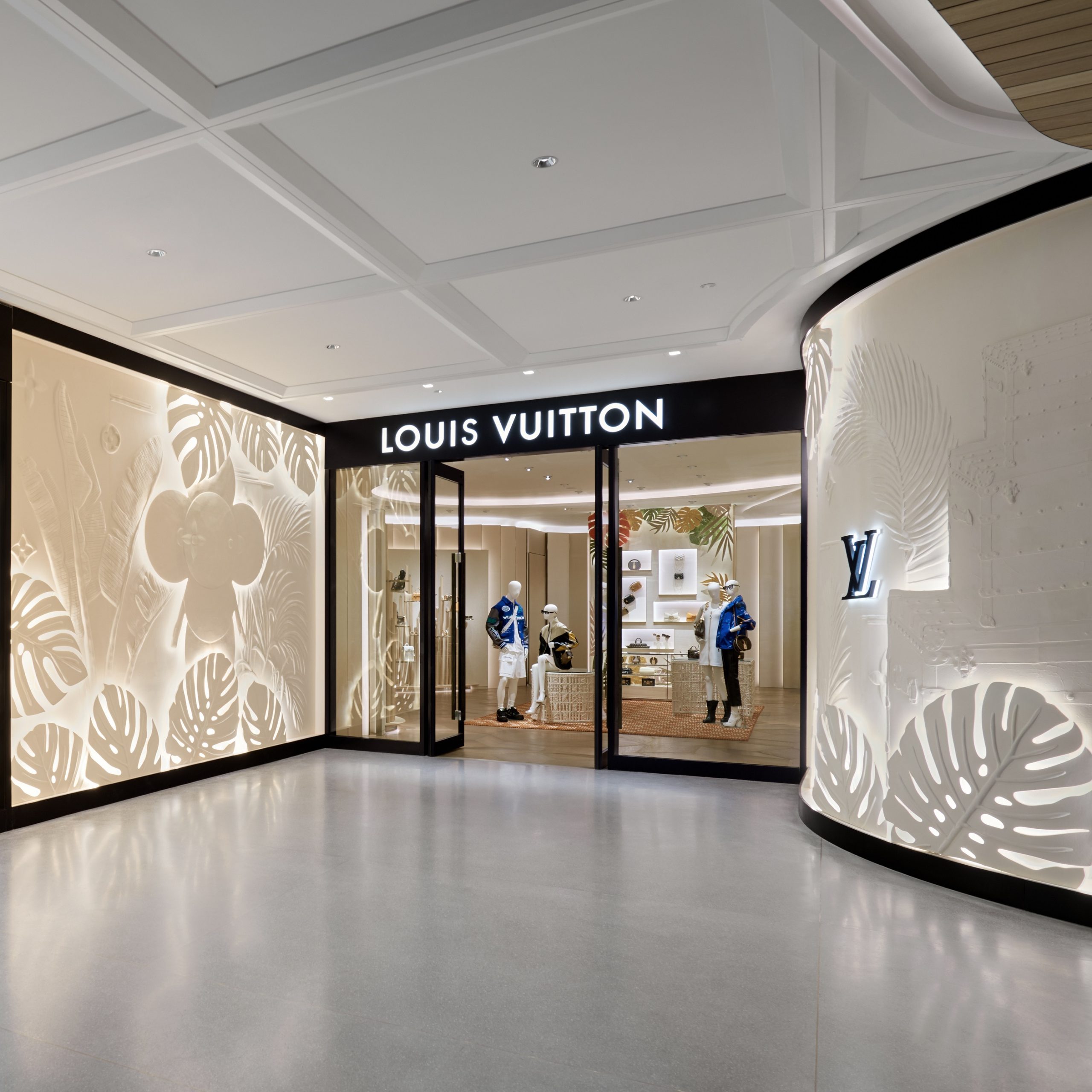 Mesébe illő csodavilág a Louis Vuitton új üzlete