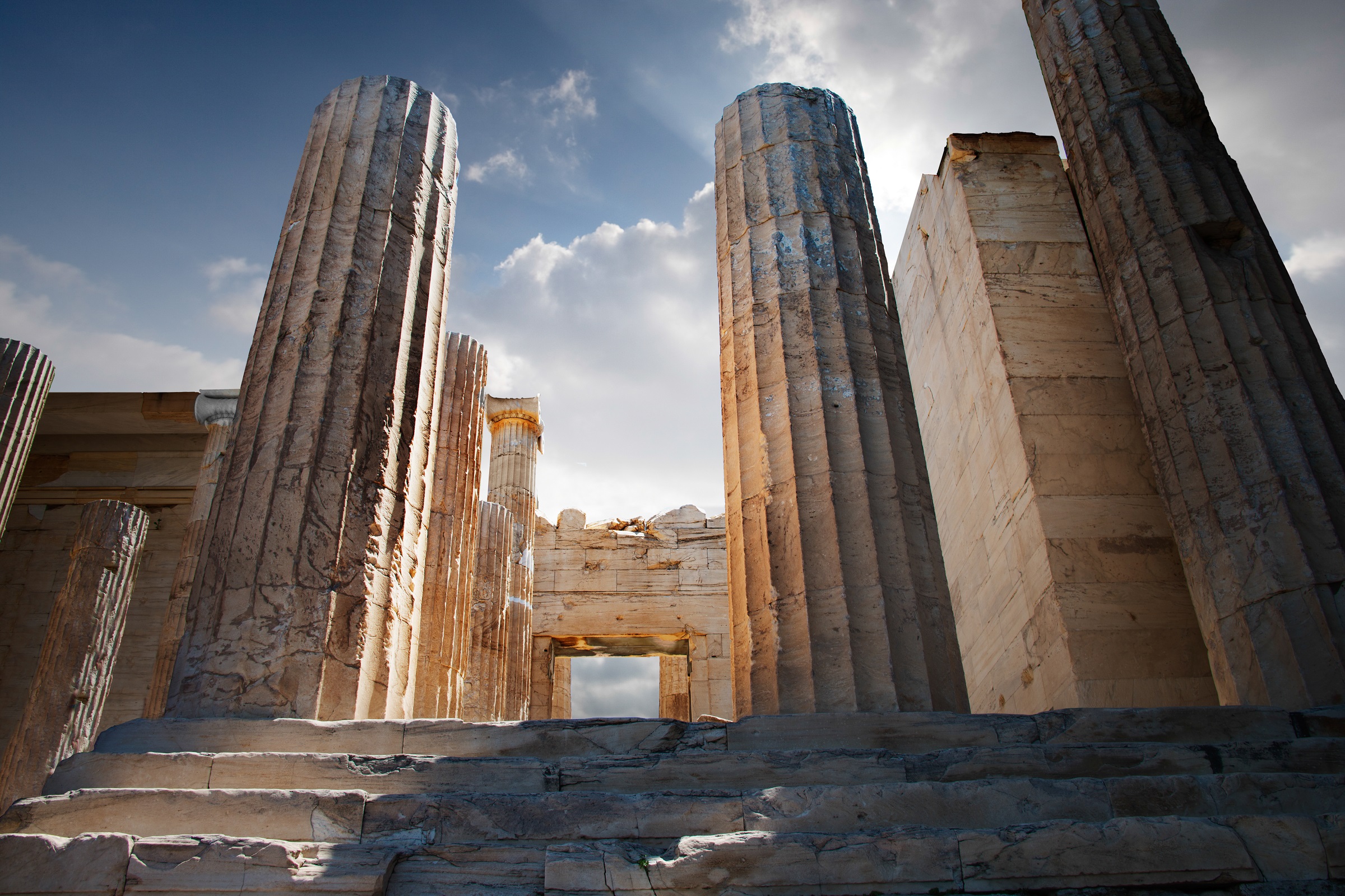 Turisták nélkül láthatják az Akropoliszt a gazdagok