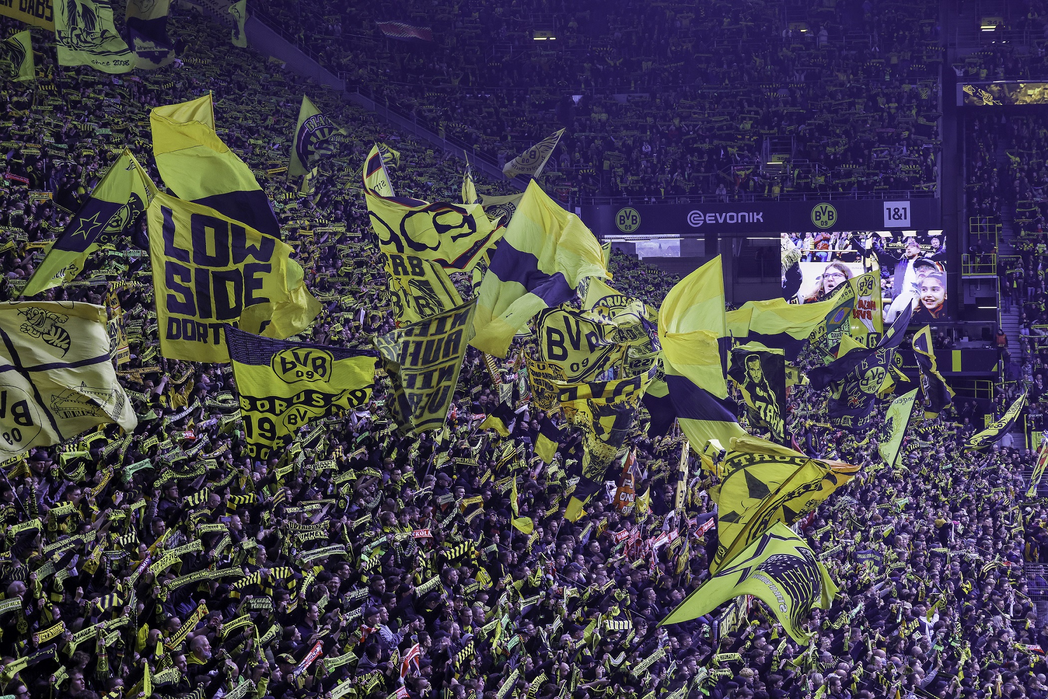 DORTMUND, GERMANY - MARCH 17: Fans of Borussia Dortmund ahead of the Bundesliga match between Borussia Dortmund and Eintracht Frankfurt at Signal Iduna Park on March 17, 2024 in Dortmund, Germany.(Photo by Ralf Ibing - firo sportphoto/Getty Images)