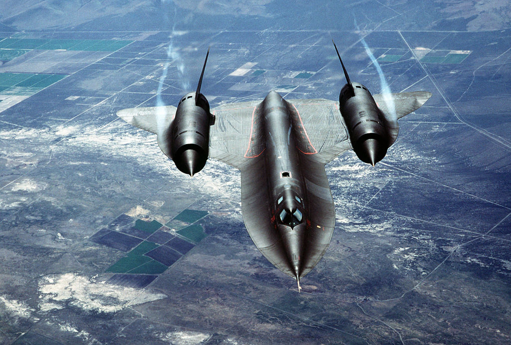 Egy&nbsp; SR-71A Blackbird Kalifornia felett, ez volt a hadrendbe állított leggyorsabb repülőgép (Fotó: Getty Images)