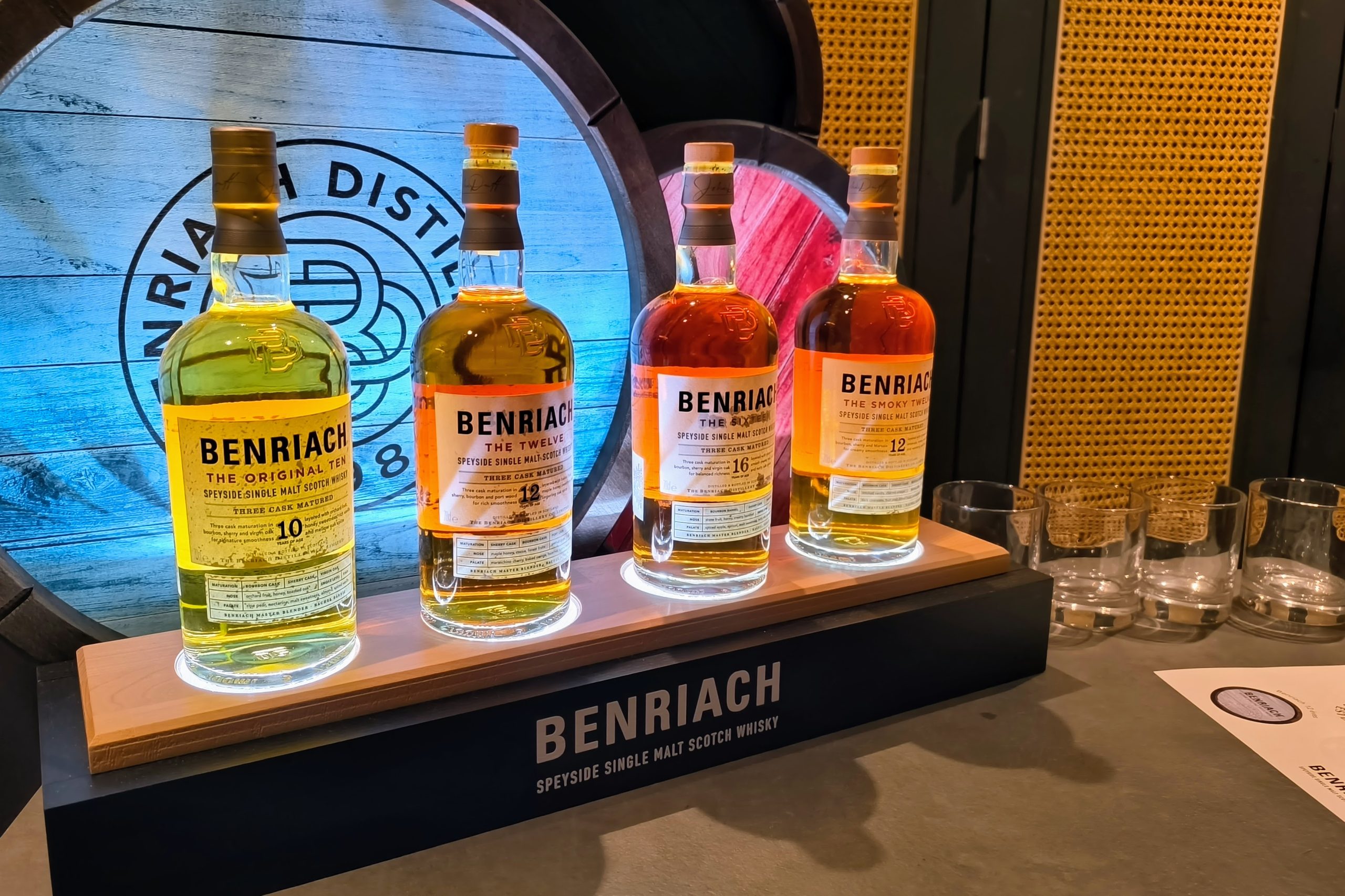 A Benriach kínálatában ott vannak a jellegzetes skót single malt fajták