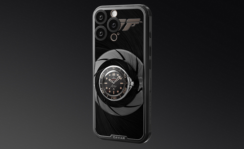 James Bond órájával bővítették az iPhone-t