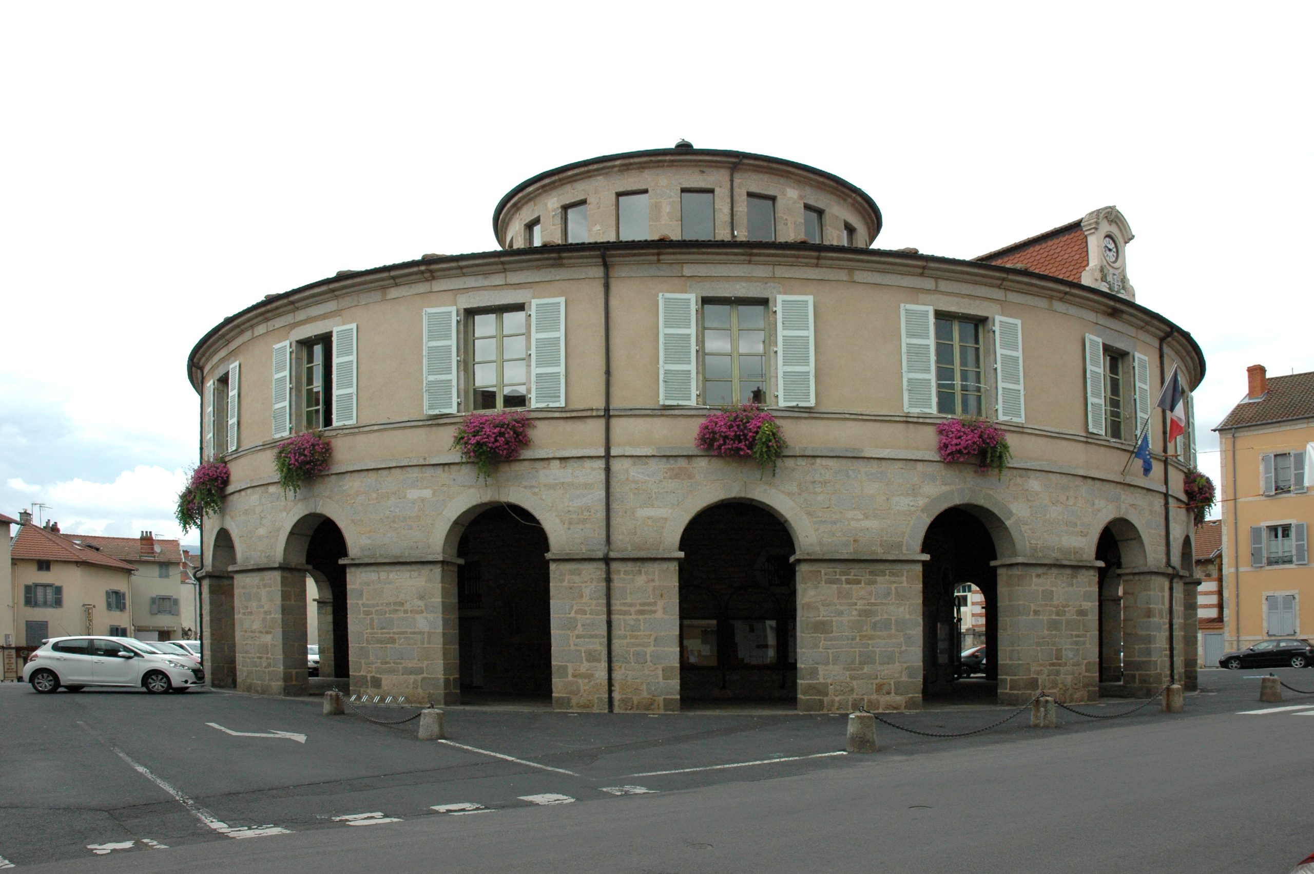 Történelmi épületekből itt sincs hiány. Fotó: Wikimedia Commons