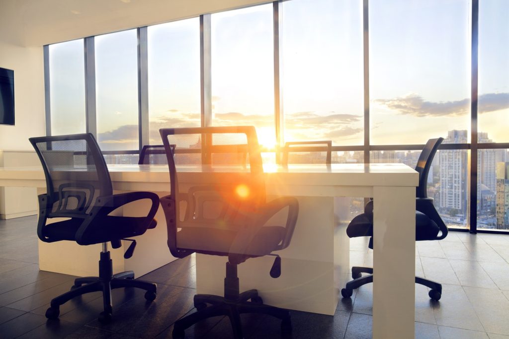 Így ellensúlyozd az ülőmunka hatásait