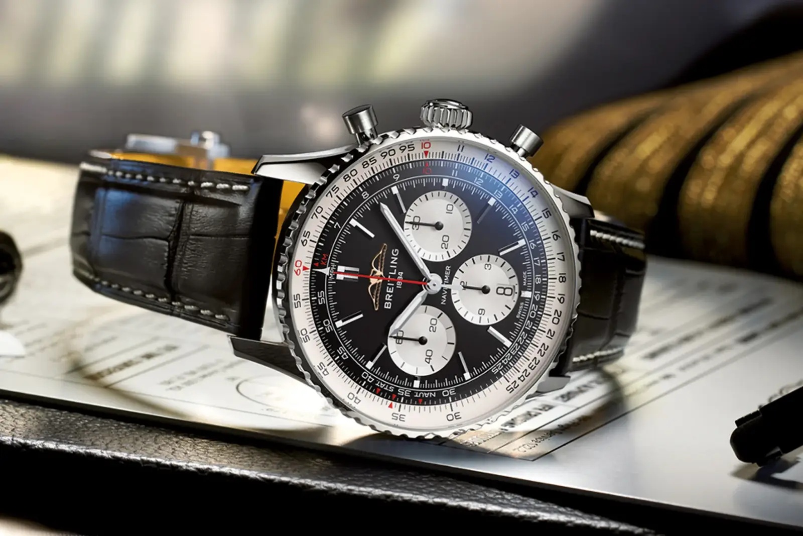 Bretling Navitimer a klasszikus kivitelben - ennek is számtalan szín- és komplikációkkal ellátott kiadása létezik (Kép: Breitling)